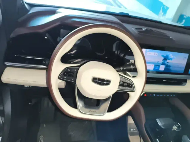 Geely Xingyue L — Фото автомобиля 11