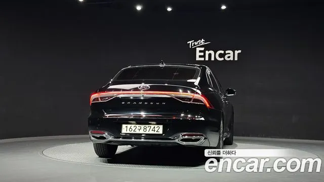 Hyundai Grandeur Grandeur (New) — Фото автомобиля 4