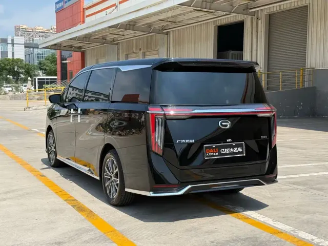 GAC Trumpchi M8 — Фото автомобиля 4
