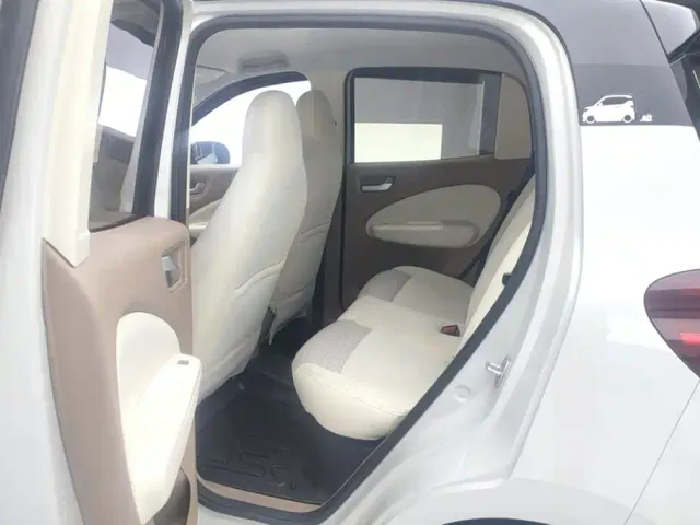 Wuling Hongguang Mini EV — Фото автомобиля 11