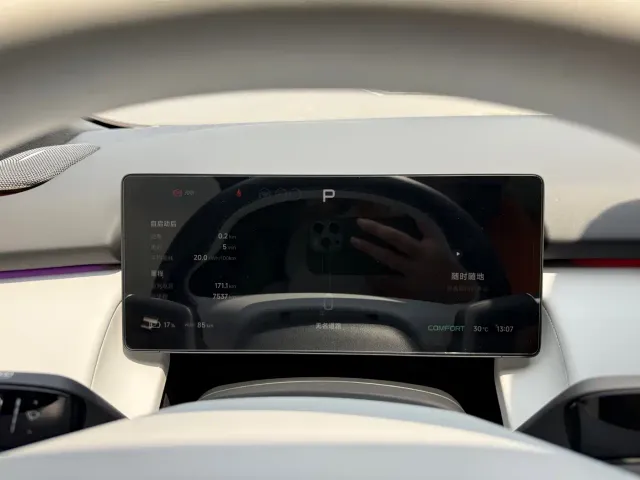 Xpeng P7+ — Фото автомобиля 18