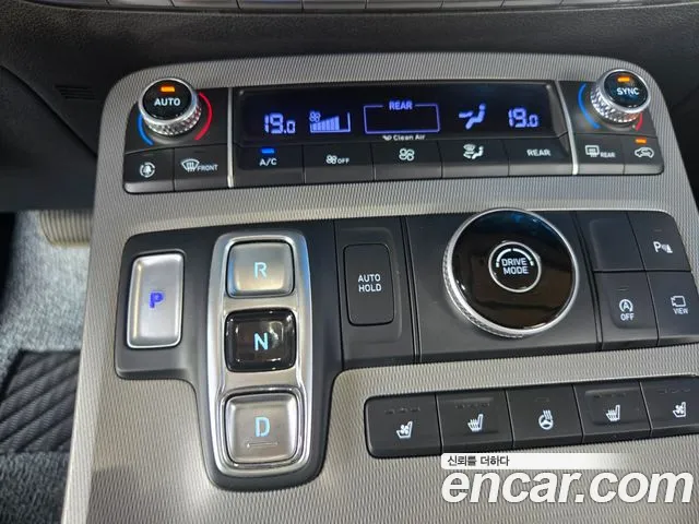 Hyundai Palisade Palisade Дизель 2.2 2WD — Фото автомобиля 16