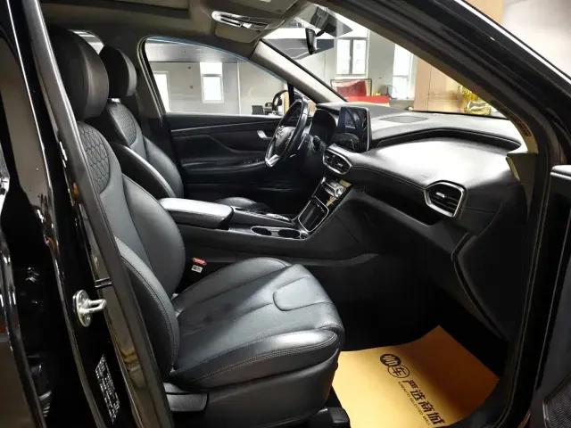 Hyundai Santa Fe — Фото автомобиля 8