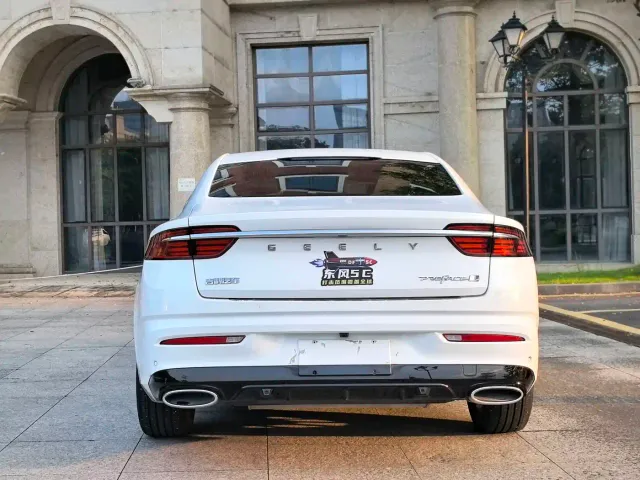 Geely Xingrui — Фото автомобиля 12
