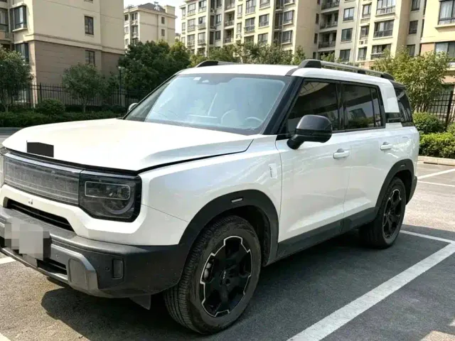 Фотография автомобиля — BAIC BJ30
