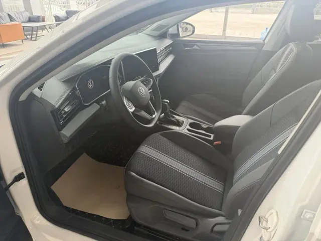 Volkswagen Sagitar — Фото автомобиля 8