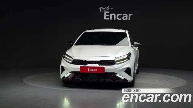 Kia K3 Новый K3 2 поколение 1.6 Turbo GT 5 дверей — Фото автомобиля 3
