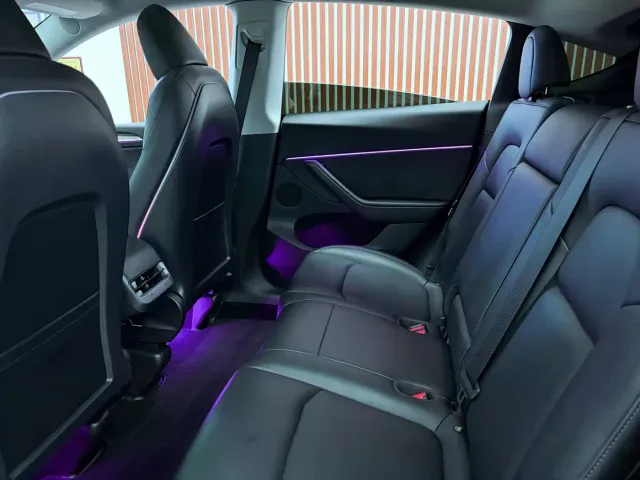 Tesla Model Y — Фото автомобиля 8