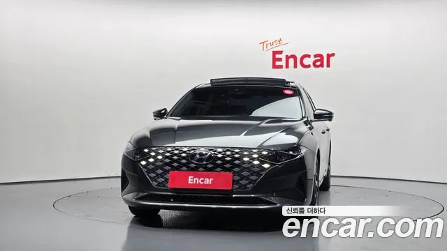 Hyundai Grandeur Grandeur (New) Hybrid — Фото автомобиля 3