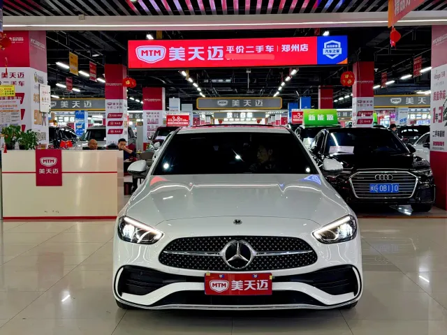 Mercedes-Benz C-Class — Фото автомобиля 2