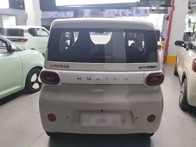 Wuling Hongguang Mini EV — Фото автомобиля 5