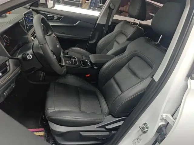 Chery Tiggo 8 — Фото автомобиля 14