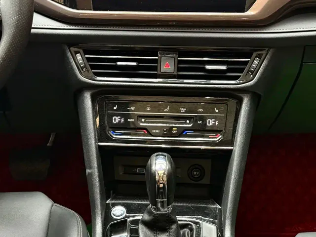 Volkswagen Tharu — Фото автомобиля 16