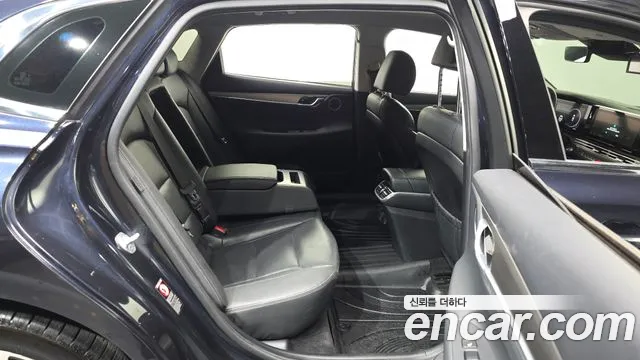 Hyundai Grandeur Новый Grandeur IG — Фото автомобиля 8
