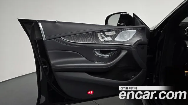 Mercedes-Benz AMG GT 4 двери 43 4MATIC+ — Фото автомобиля 24