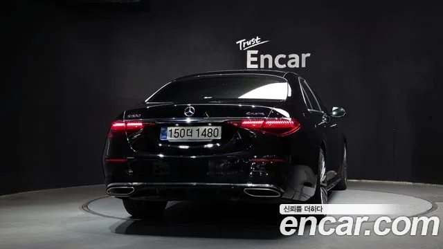 Mercedes-Benz S-Class — Фото автомобиля 4