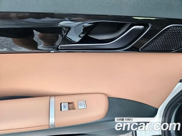 Hyundai Grandeur GN7 — Фото автомобиля 19