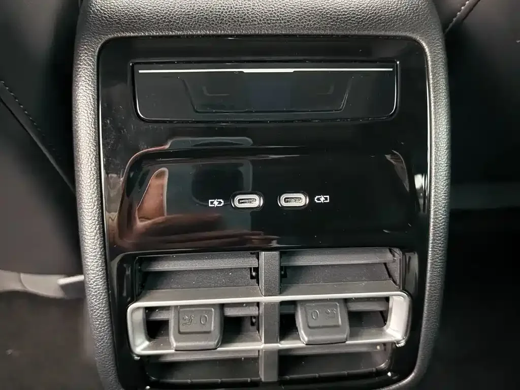 Volkswagen Tiguan L 2024 PRO 380TSI 4WD R-Line Premium Edition — Фото автомобиля 9