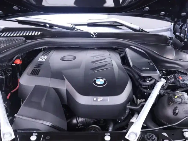 BMW 5 Series — Фото автомобиля 24