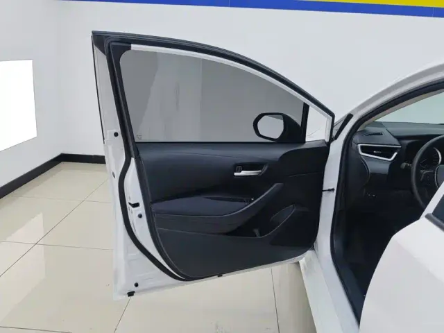 Toyota Corolla — Фото автомобиля 7