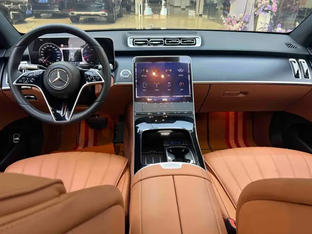 Mercedes-Benz S-Class — Фото автомобиля 16