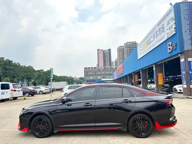 Dongfeng Yixuan MAX — Фото автомобиля 7
