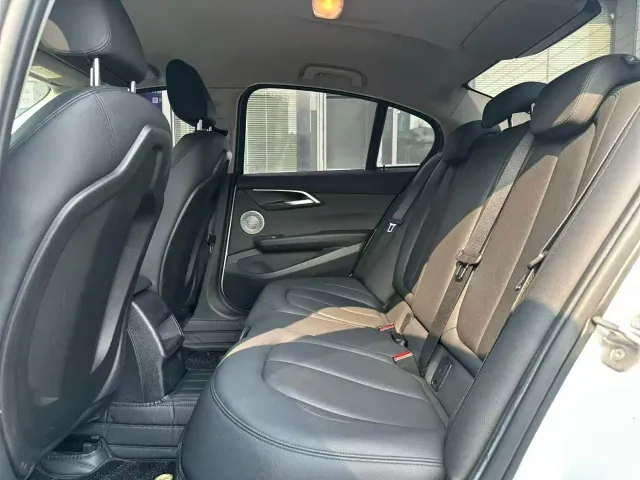 BMW 1 Series — Фото автомобиля 8