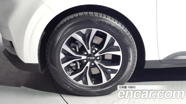 Kia Canival Carnival 4 поколение 9 мест Prestige — Фото автомобиля 5