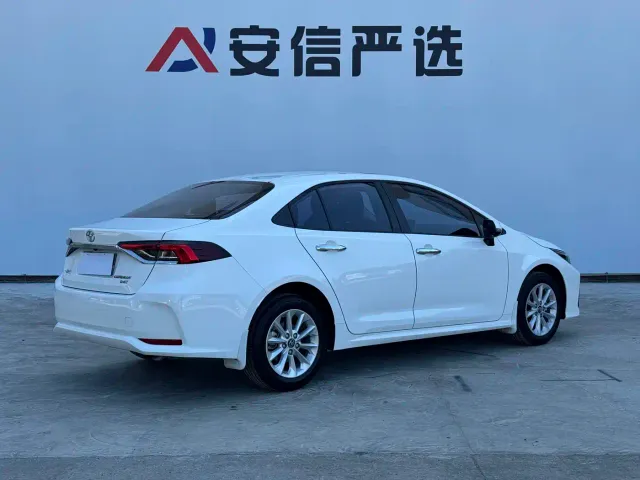 Toyota Corolla — Фото автомобиля 6