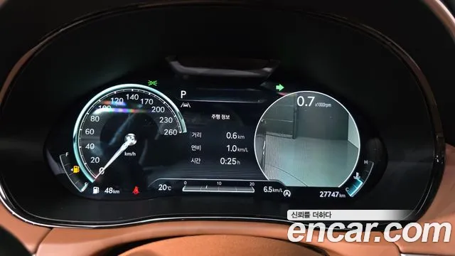 Genesis GV70 — Фото автомобиля 11