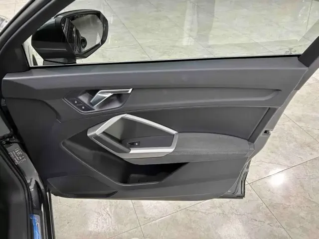 Audi Audi Q3 2023 35 TFSI Fashion Dynamic (1.4T) — Фото автомобиля 18
