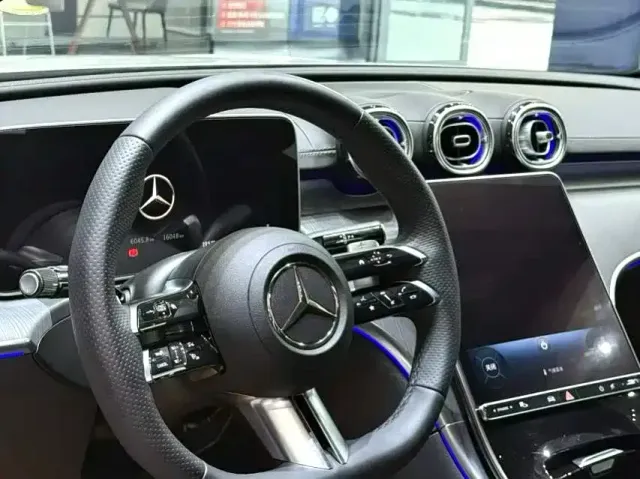Mercedes-Benz C-Class — Фото автомобиля 4