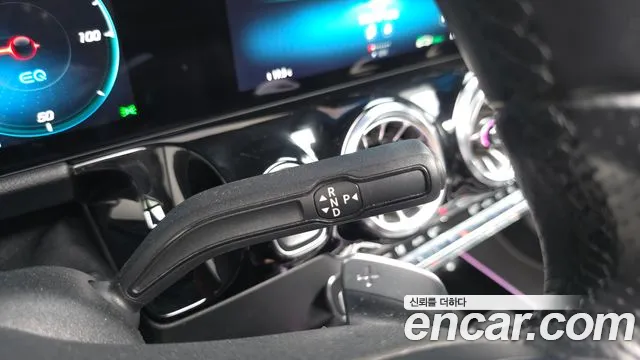 Mercedes-Benz EQA H243 — Фото автомобиля 11