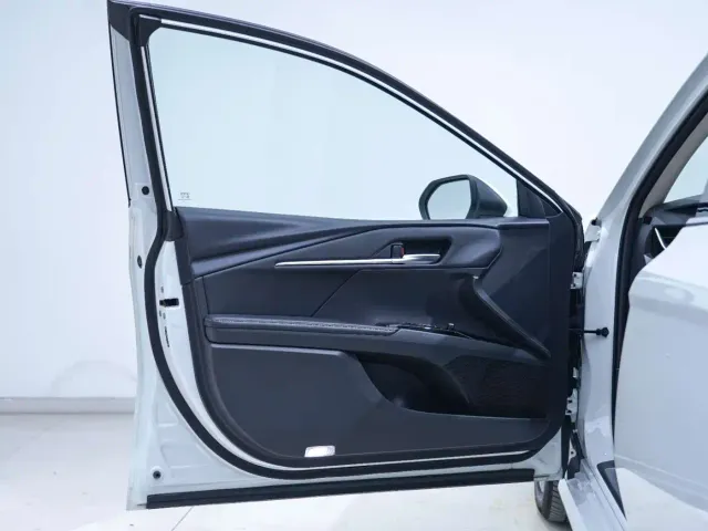 Toyota Camry — Фото автомобиля 12