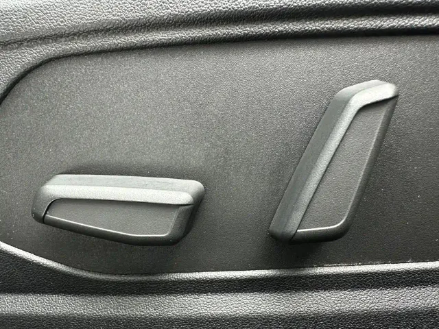 Hyundai Elantra — Фото автомобиля 15