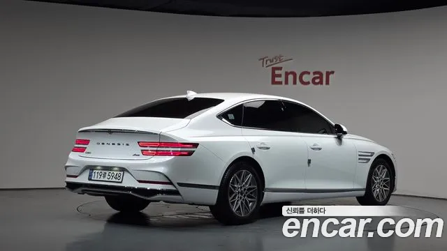 Genesis G80 Бензин 2.5 турбо AWD — Фото автомобиля 2