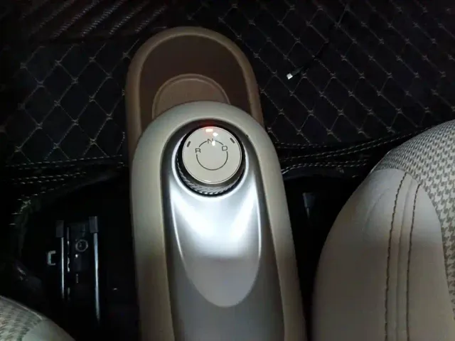 Wuling Hongguang Mini EV — Фото автомобиля 10