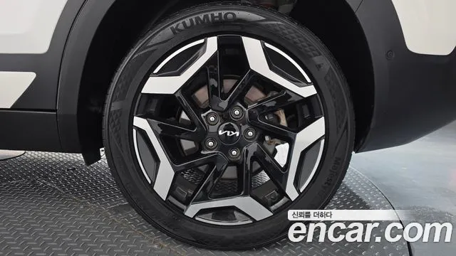 Kia Seltos — Фото автомобиля 6