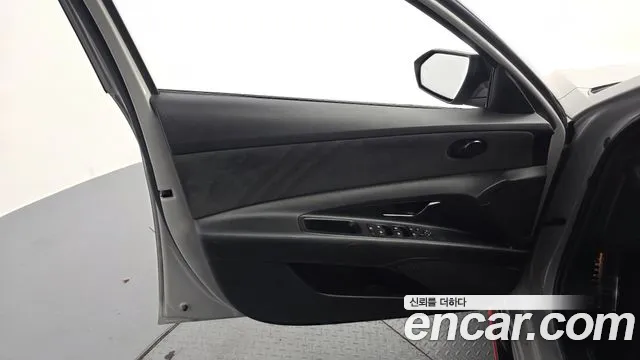 Hyundai AVANTE — Фото автомобиля 23