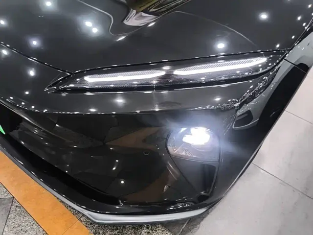 Nio ET5 Touring — Фото автомобиля 23