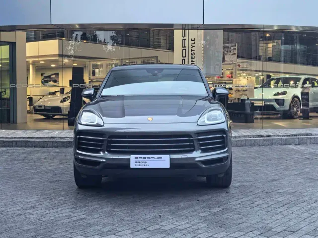 Porsche Cayenne — Фото автомобиля 2