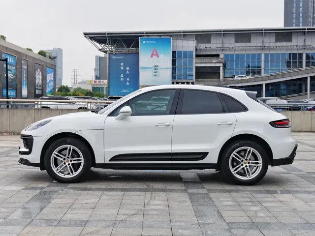 Porsche Macan — Фото автомобиля 3