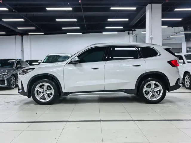 BMW X1 — Фото автомобиля 6