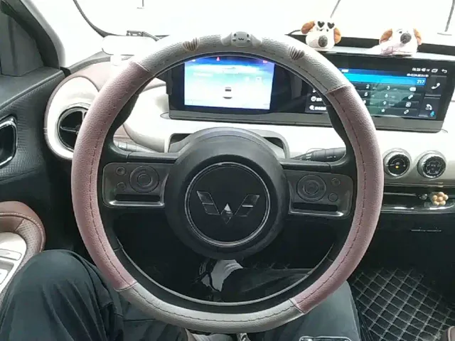 Wuling Bingo — Фото автомобиля 10