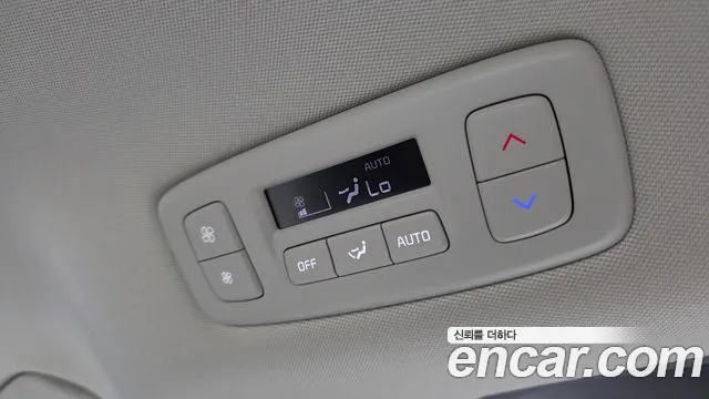 Kia Canival — Фото автомобиля 7