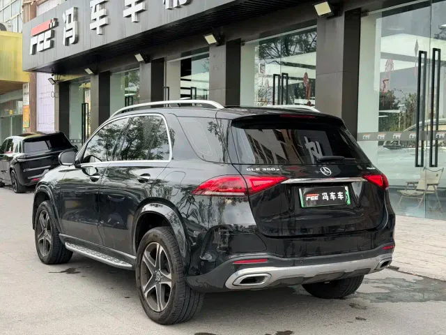 Mercedes-Benz GLE-Class — Фото автомобиля 12