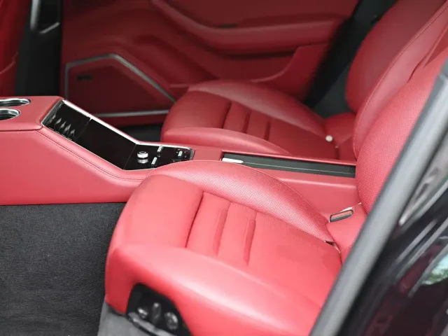 Porsche Panamera — Фото автомобиля 15