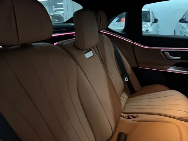Mercedes-Benz E-Class — Фото автомобиля 13