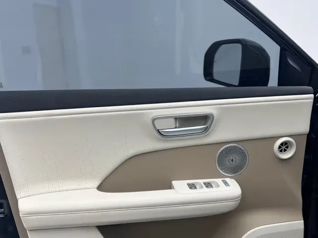 Toyota BoZhi 3X — Фото автомобиля 8