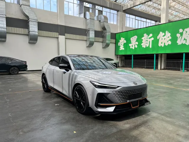 Changan UNI-V — Фото автомобиля 3